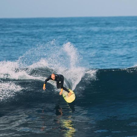 Surf House Hostel Каляо Салвахе Екстериор снимка